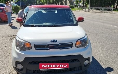 KIA Soul II рестайлинг, 2019 год, 1 970 000 рублей, 5 фотография