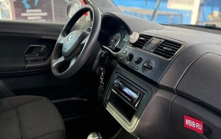 Skoda Fabia II, 2013 год, 1 100 000 рублей, 14 фотография