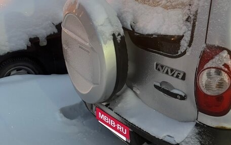 Chevrolet Niva I рестайлинг, 2011 год, 350 000 рублей, 3 фотография