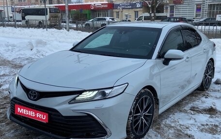 Toyota Camry, 2021 год, 3 400 000 рублей, 1 фотография