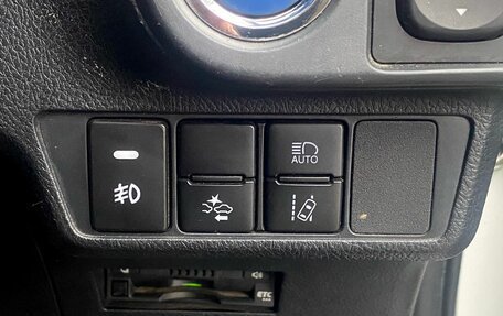 Toyota Corolla, 2018 год, 1 400 000 рублей, 17 фотография