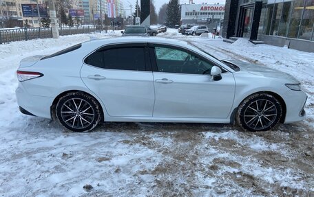 Toyota Camry, 2021 год, 3 400 000 рублей, 4 фотография