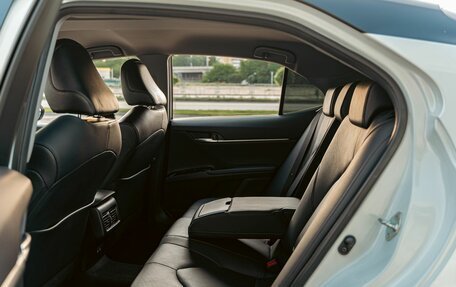 Toyota Camry, 2021 год, 2 795 000 рублей, 28 фотография