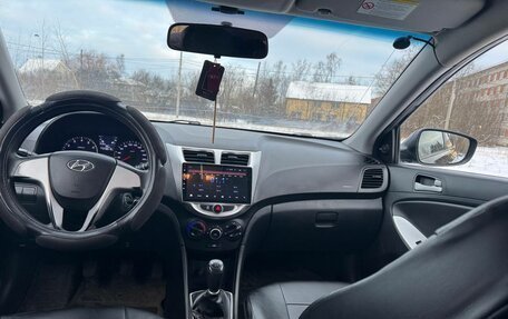 Hyundai Solaris II рестайлинг, 2012 год, 535 000 рублей, 9 фотография