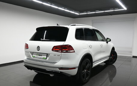 Volkswagen Touareg III, 2016 год, 3 645 000 рублей, 2 фотография