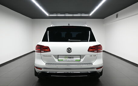 Volkswagen Touareg III, 2016 год, 3 645 000 рублей, 4 фотография