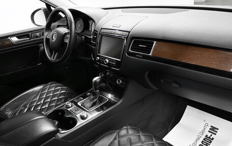 Volkswagen Touareg III, 2016 год, 3 645 000 рублей, 13 фотография