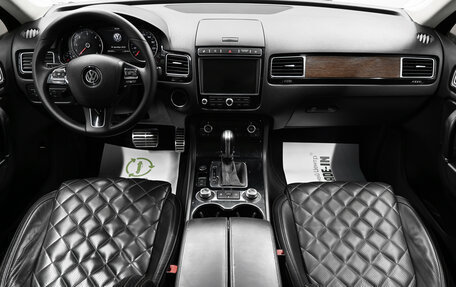 Volkswagen Touareg III, 2016 год, 3 645 000 рублей, 10 фотография