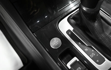 Volkswagen Touareg III, 2016 год, 3 645 000 рублей, 23 фотография