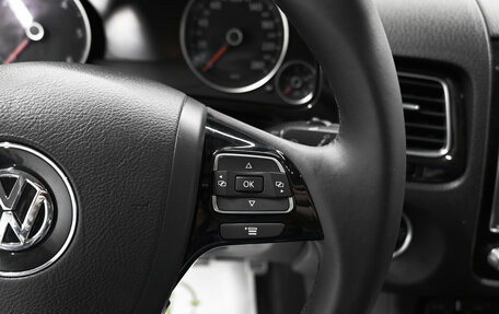 Volkswagen Touareg III, 2016 год, 3 645 000 рублей, 21 фотография