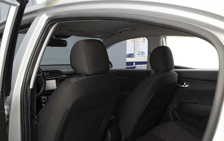 KIA Rio IV, 2019 год, 1 390 000 рублей, 10 фотография