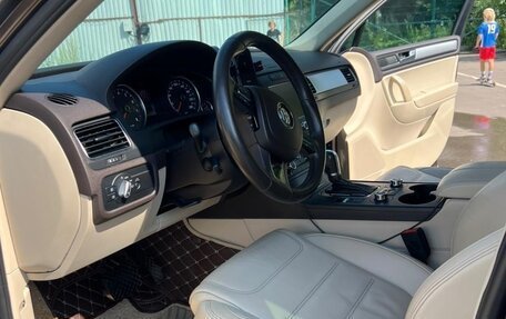 Volkswagen Touareg III, 2011 год, 1 550 000 рублей, 9 фотография