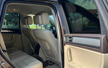 Volkswagen Touareg III, 2011 год, 1 550 000 рублей, 6 фотография