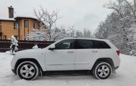 Jeep Grand Cherokee, 2013 год, 1 350 000 рублей, 24 фотография