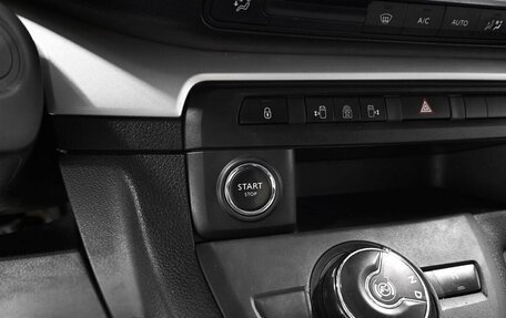 Peugeot Traveller I, 2018 год, 2 245 000 рублей, 25 фотография