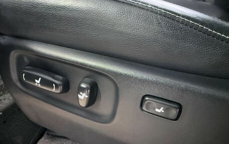 Toyota Land Cruiser 200, 2013 год, 3 349 000 рублей, 26 фотография