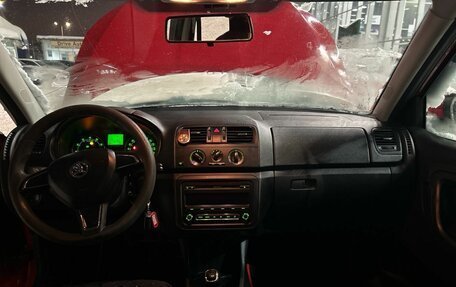 Skoda Fabia II, 2014 год, 400 000 рублей, 5 фотография