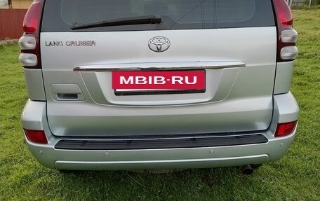 Toyota Land Cruiser Prado 120 рестайлинг, 2007 год, 2 300 000 рублей, 14 фотография