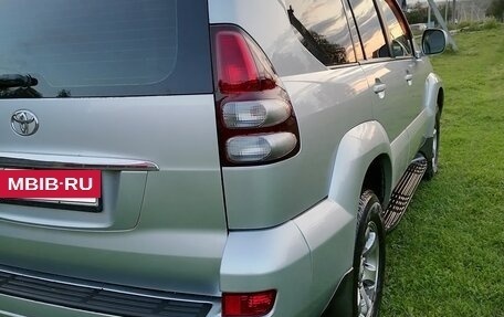 Toyota Land Cruiser Prado 120 рестайлинг, 2007 год, 2 300 000 рублей, 13 фотография