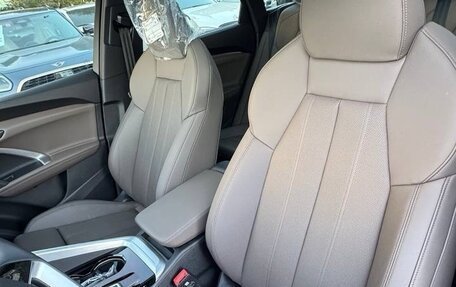 Audi Q5, 2025 год, 8 240 000 рублей, 22 фотография