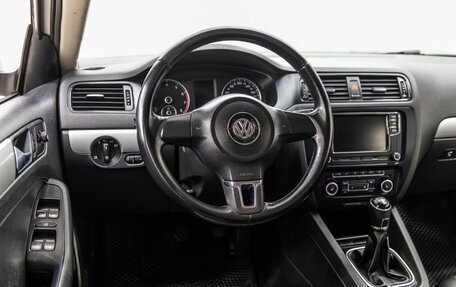 Volkswagen Jetta VI, 2012 год, 960 000 рублей, 14 фотография