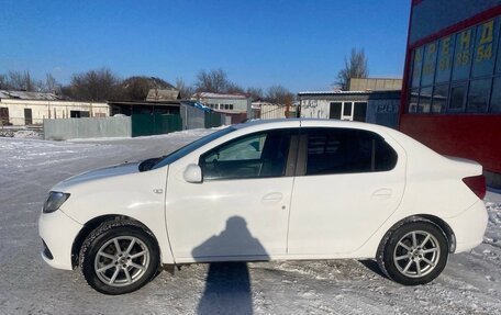 Renault Logan II, 2018 год, 625 000 рублей, 2 фотография
