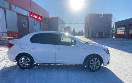 Renault Logan II, 2018 год, 625 000 рублей, 3 фотография