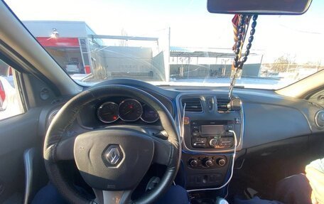 Renault Logan II, 2018 год, 625 000 рублей, 8 фотография