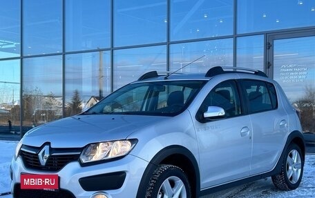 Renault Sandero II рестайлинг, 2016 год, 985 000 рублей, 1 фотография