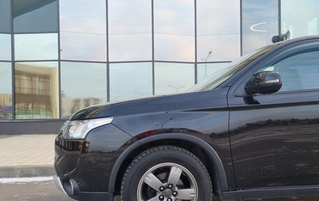 Mitsubishi Outlander III рестайлинг 3, 2014 год, 1 250 000 рублей, 14 фотография