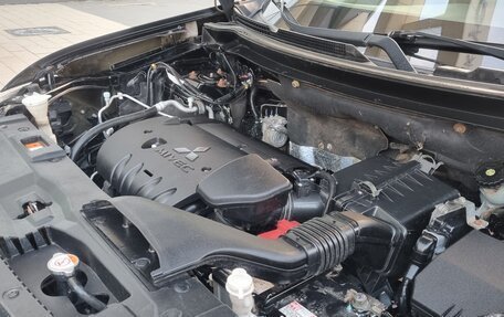 Mitsubishi Outlander III рестайлинг 3, 2014 год, 1 250 000 рублей, 25 фотография