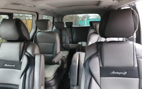 Hyundai Grand Starex Grand Starex I рестайлинг 2, 2012 год, 2 200 000 рублей, 1 фотография