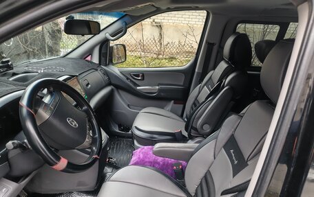 Hyundai Grand Starex Grand Starex I рестайлинг 2, 2012 год, 2 200 000 рублей, 3 фотография