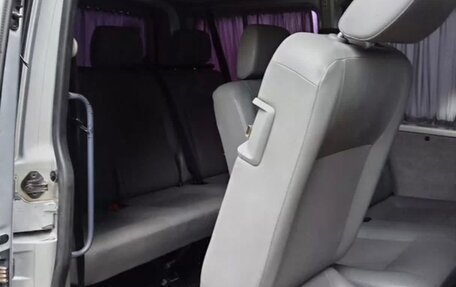 Volkswagen Transporter T5 рестайлинг, 2009 год, 1 100 000 рублей, 7 фотография