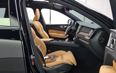 Volvo XC60 II, 2025 год, 6 736 000 рублей, 5 фотография