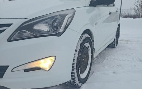 Hyundai Solaris II рестайлинг, 2015 год, 850 000 рублей, 8 фотография