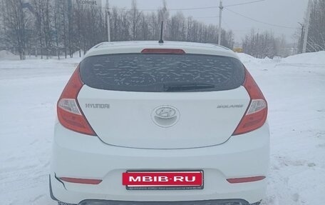 Hyundai Solaris II рестайлинг, 2015 год, 850 000 рублей, 4 фотография