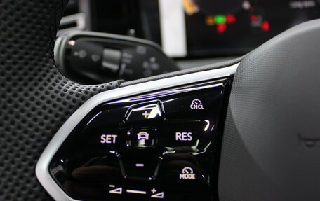 Volkswagen Tiguan, 2025 год, 4 899 000 рублей, 17 фотография