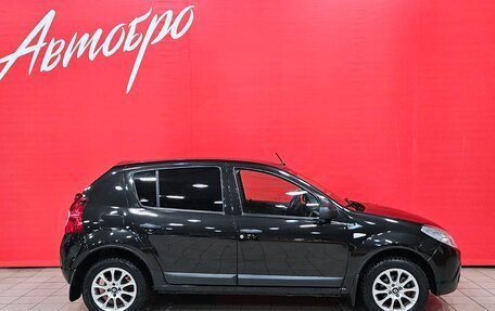 Renault Sandero I, 2013 год, 635 000 рублей, 6 фотография