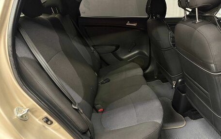 Hyundai Solaris II рестайлинг, 2011 год, 539 999 рублей, 15 фотография