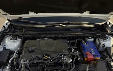 Toyota Camry, 2021 год, 3 350 000 рублей, 10 фотография