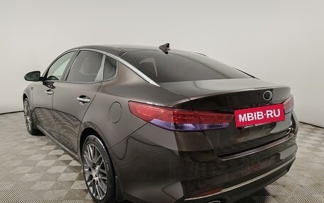 KIA Optima IV, 2018 год, 1 800 000 рублей, 7 фотография