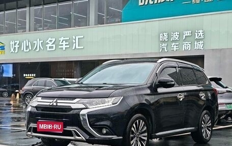 Mitsubishi Outlander III рестайлинг 3, 2022 год, 1 650 065 рублей, 1 фотография