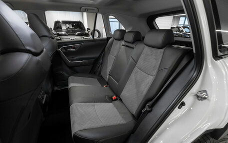 Toyota RAV4, 2025 год, 4 300 000 рублей, 13 фотография