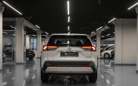 Toyota RAV4, 2025 год, 4 300 000 рублей, 6 фотография