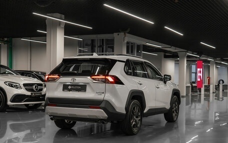 Toyota RAV4, 2025 год, 4 300 000 рублей, 5 фотография