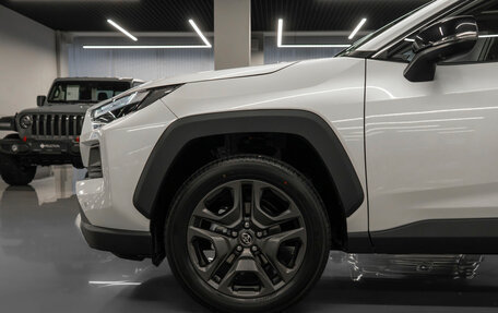 Toyota RAV4, 2025 год, 4 300 000 рублей, 22 фотография