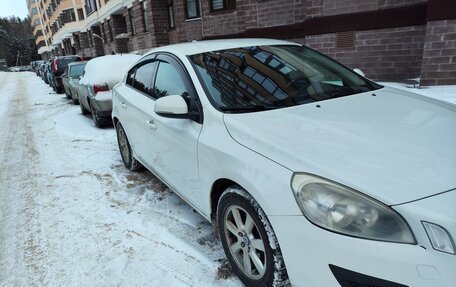 Volvo S60 III, 2011 год, 800 000 рублей, 3 фотография
