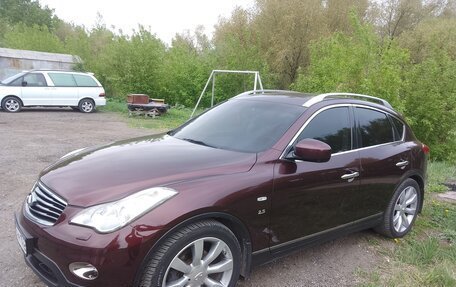 Infiniti QX50 I рестайлинг, 2014 год, 2 390 000 рублей, 9 фотография