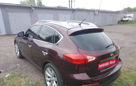 Infiniti QX50 I рестайлинг, 2014 год, 2 390 000 рублей, 17 фотография